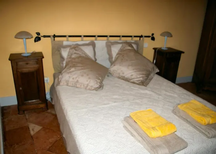 Grande Maison Mirabelensis - D'hotes ベッド・アンド・ブレックファスト 3*