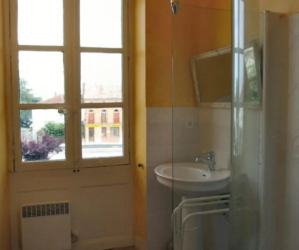 ベッド・アンド・ブレックファスト Grande Maison Mirabelensis - D'hotes 3*